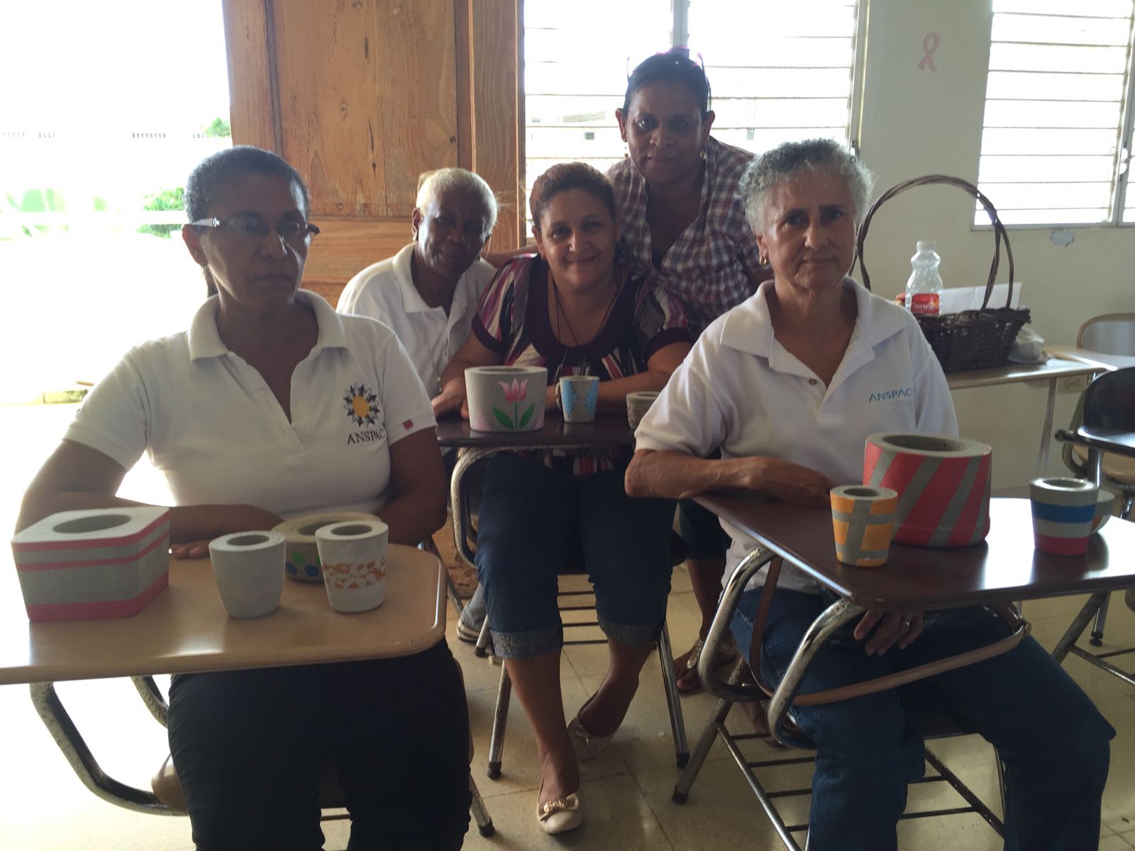 Manejo del cemento y creacin de piezas artesanales