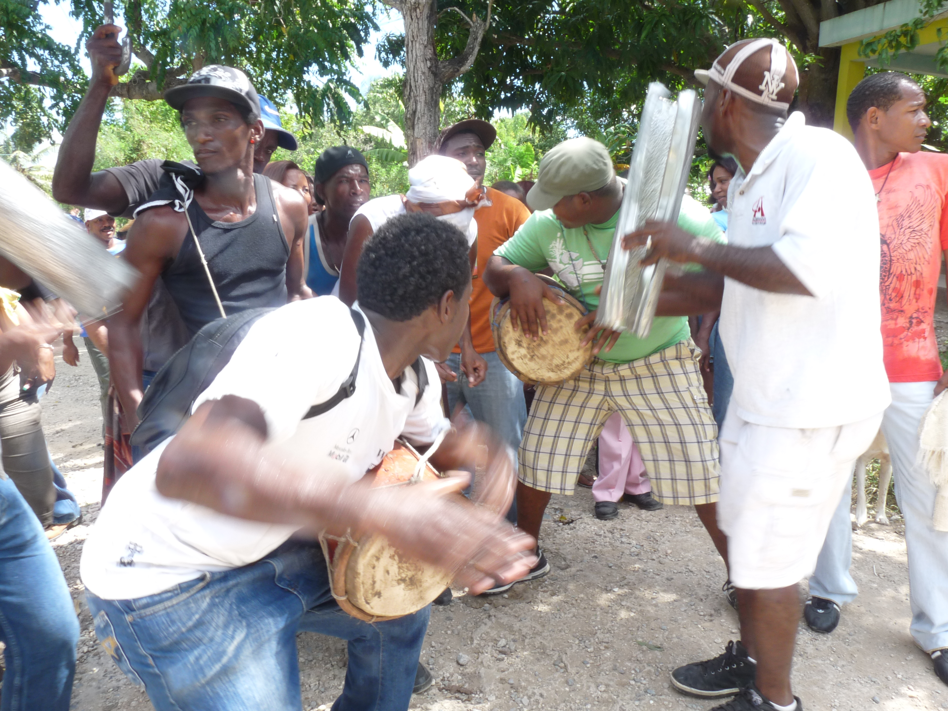 Ensamble de msicos tradicionales de HainaNigua
